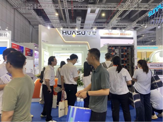 半固态、千安时、构网型PCS扎堆！六月储能新品集体“开卷”(图12)