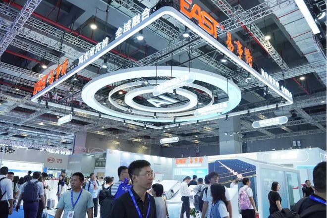 半固态、千安时、构网型PCS扎堆！六月储能新品集体“开卷”(图21)