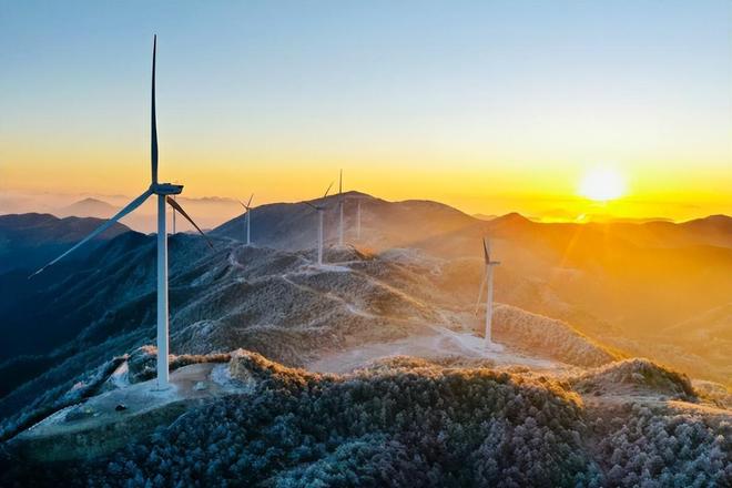 一周动态 储能AIDC第一股诞生；万金储能与南京冠隆达成10GWh合作(图3)