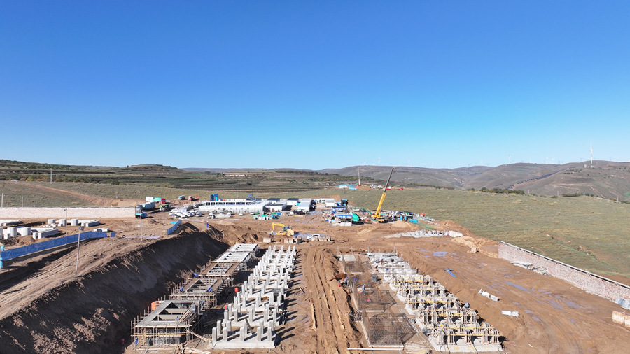 全国首个绿电聚合直供数据中心项目在甘肃庆阳加速推进(图1)