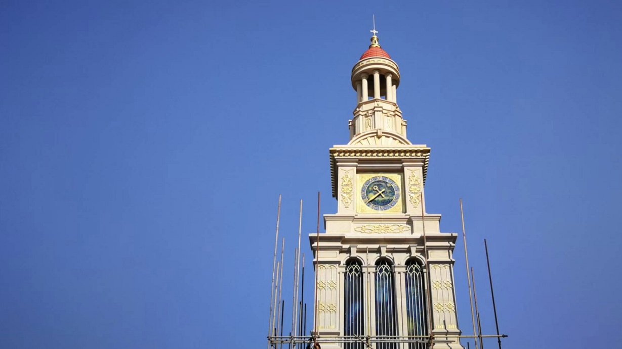 华声钟表：智能运维定义塔钟维修新标准(图1)