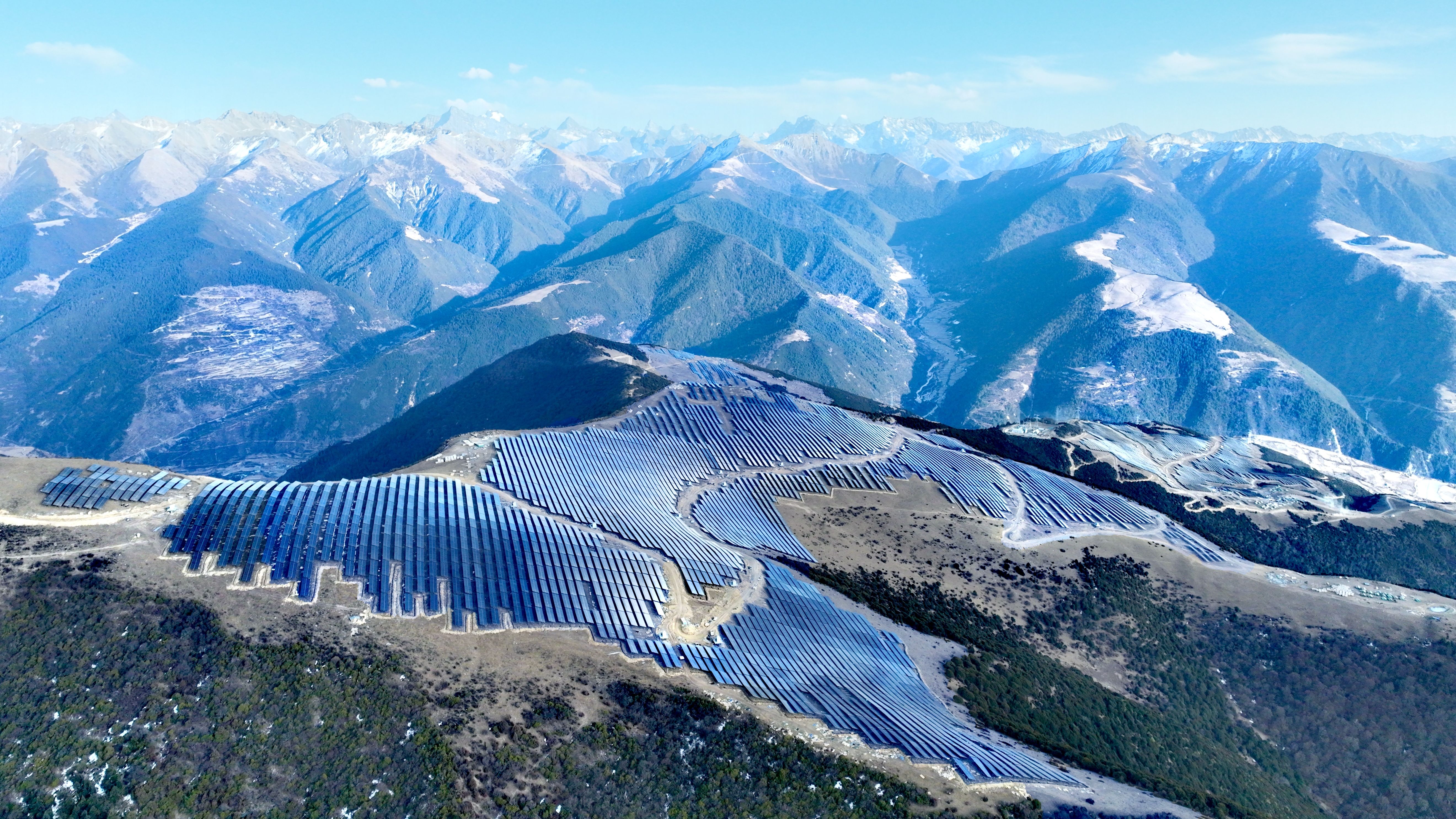 全国首例梯级水光蓄互补联合发电项目全面投产(图1)