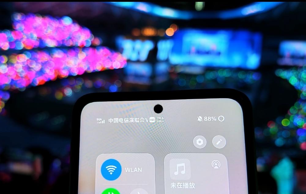 C114上海电信5G-AAI大上行实景探访：拥抱MobileAI时代申城“快”人一步(图1)